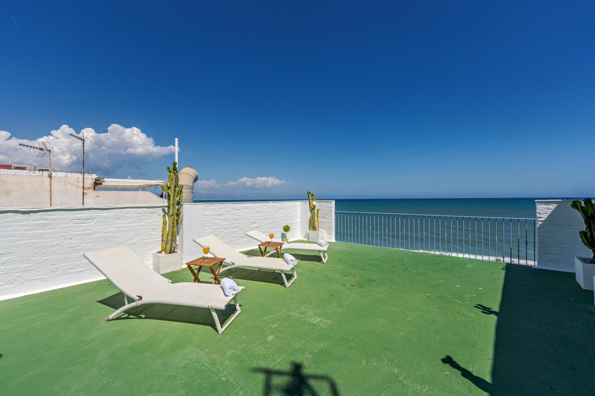 Sunset Malaga - Carihuela Beach & Sun Torremolinos Exterior photo